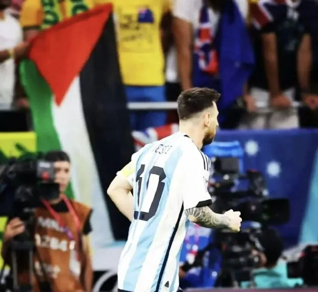 «فلسطین» در فینال جام جهانی هم حضور داشت+ تصاویر
